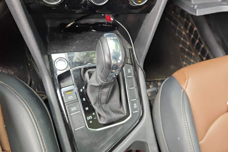 Used Volkswagen Tharu 2019 280TSI Two-Wheel Drive Comfort Edition China V Standard Gear Lever