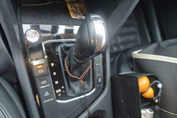 Used Volkswagen Tharu 2019 280TSI Two-Wheel Drive Luxury Edition China V Standard Gear Lever