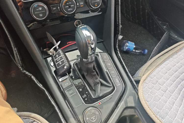 Used Volkswagen Tharu 2019 330TSI Four-Wheel Drive Flagship Model China VI Standard Gear Lever