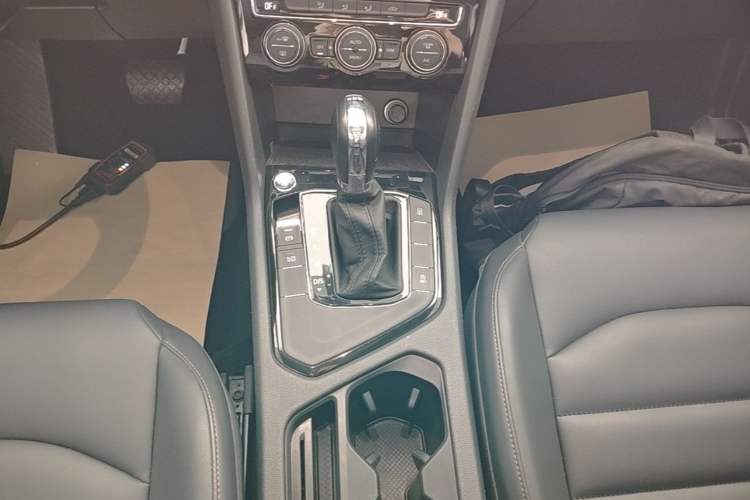 Used Volkswagen Tharu 2019 280TSI Two-Wheel Drive Comfort Edition China VI Standard Gear Lever