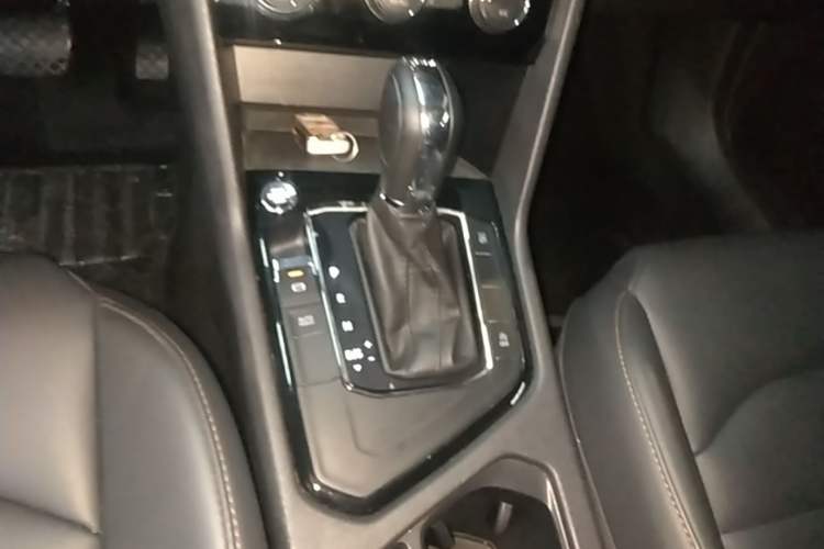 Used Volkswagen Tharu 2019 280TSI Two-Wheel Drive Comfort Edition China V Standard Gear Lever