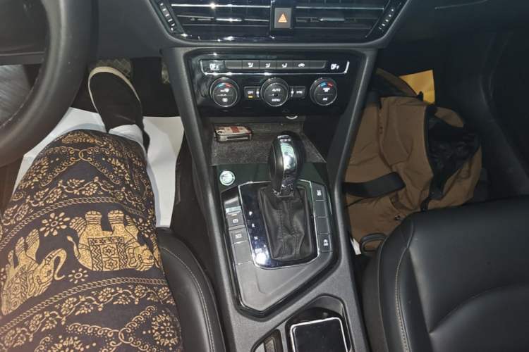 Used Volkswagen Tharu 2019 280TSI Two-Wheel Drive Comfort Edition China VI Standard Gear Lever