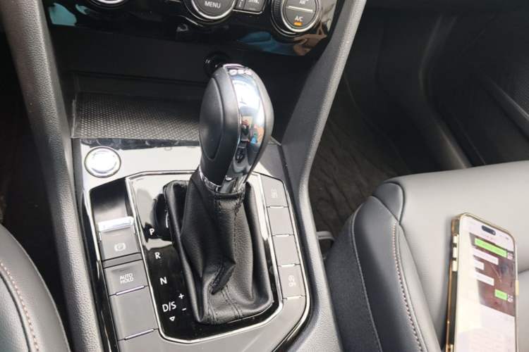 Used Volkswagen Tharu 2019 280TSI Two-Wheel Drive Comfort Edition China VI Standard Gear Lever