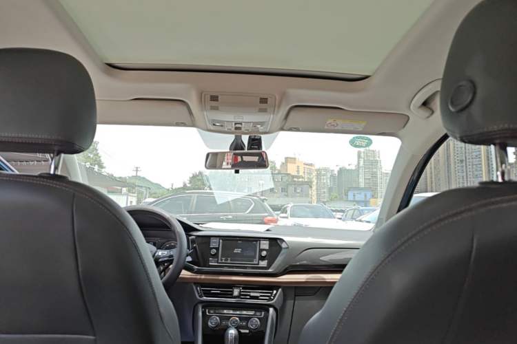 Used Volkswagen Tharu 2019 280TSI Two-Wheel Drive Comfort Edition China VI Standard Headliner