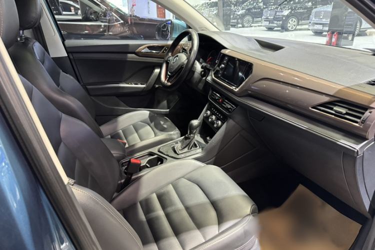 Used Volkswagen Tharu 2019 280TSI Two-Wheel Drive Luxury Version China VI Standard Interior 10