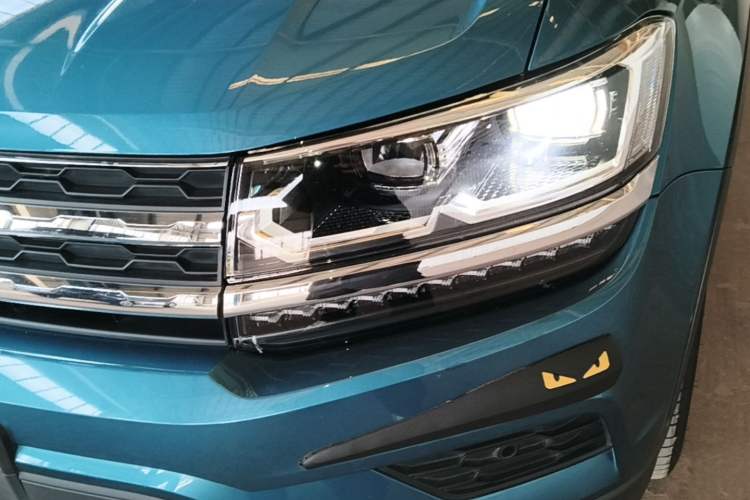 Used Volkswagen Tharu 2019 330TSI Four-Wheel Drive Flagship Model China VI Standard Left Front Headlight