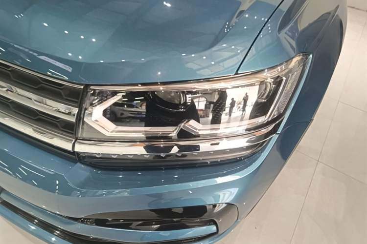 Used Volkswagen Tharu 2019 280TSI Two-Wheel Drive R-Line China V Standard Left Front Headlight