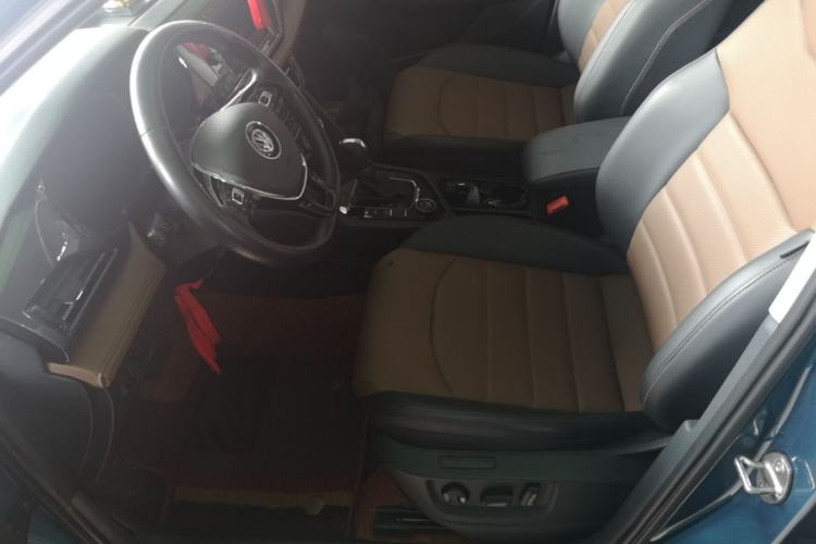 Used Volkswagen Tharu 2019 330TSI Four-Wheel Drive Flagship Model China VI Standard Left Front Seat