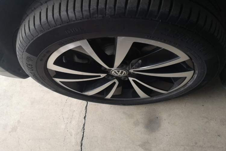 Used Volkswagen Tharu 2019 330TSI Four-Wheel Drive Flagship Model China VI Standard Left Front Wheel Hub