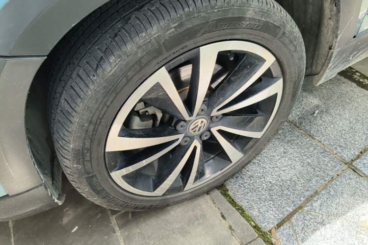 Used Volkswagen Tharu 2019 280TSI Two-Wheel Drive Luxury Version China VI Standard Left Front Wheel Hub
