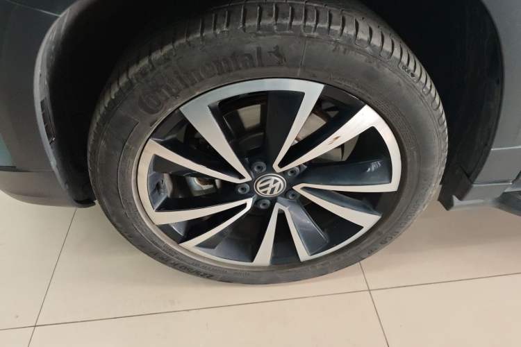 Used Volkswagen Tharu 2019 330TSI Four-Wheel Drive Luxury Edition China VI Standard Left Front Wheel Hub