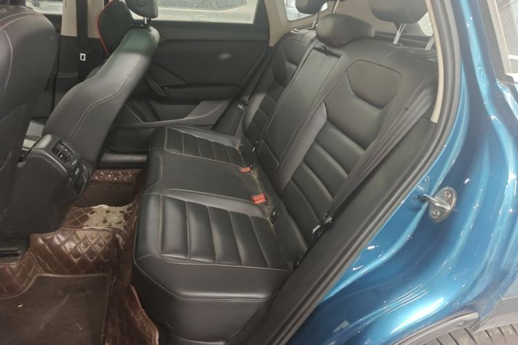 Used Volkswagen Tharu 2019 280TSI Two-Wheel Drive Luxury Edition China V Standard Left Rear Seat