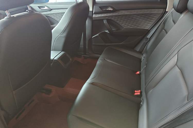 Used Volkswagen Tharu 2019 280TSI Two-Wheel Drive Trend Edition China VI Standard Left Rear Seat