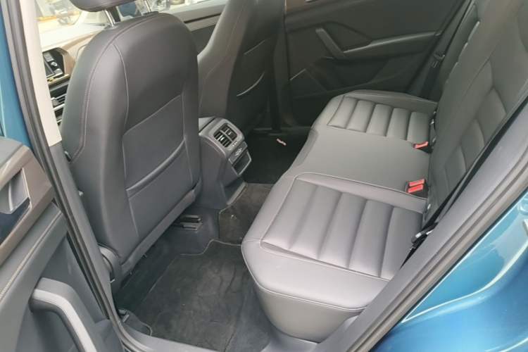 Used Volkswagen Tharu 2019 280TSI Two-Wheel Drive Comfort Edition China VI Standard Left Rear Seat