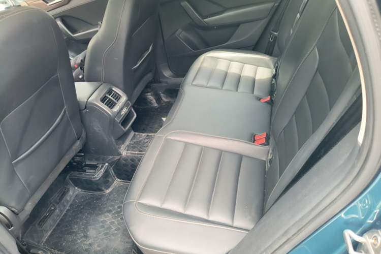 Used Volkswagen Tharu 2019 280TSI Two-Wheel Drive Luxury Version China VI Standard Left Rear Seat