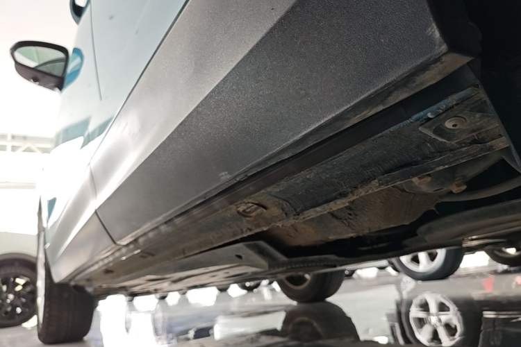 Used Volkswagen Tharu 2019 280TSI Two-Wheel Drive Comfort Edition China VI Standard Left Side Sill