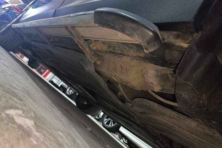 Used Volkswagen Tharu 2019 280TSI Two-Wheel Drive Comfort Edition China VI Standard Left Side Sill