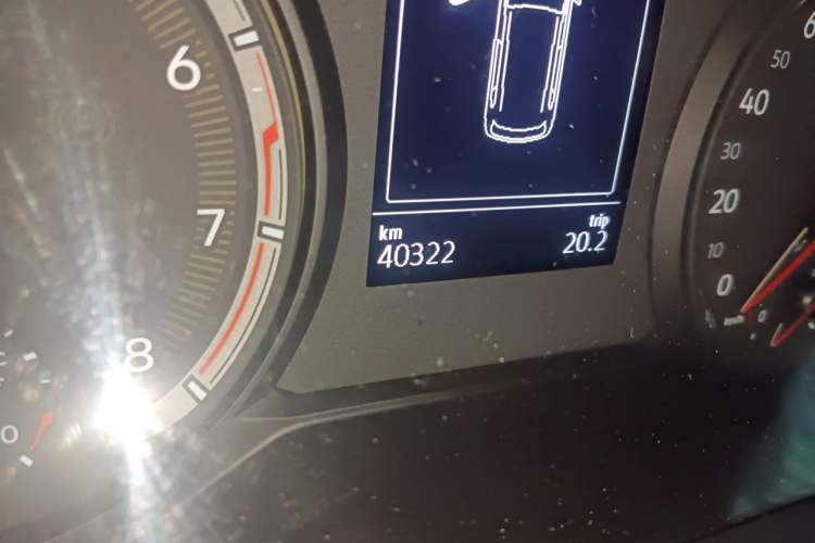 Used Volkswagen Tharu 2019 280TSI Two-Wheel Drive Luxury Edition China V Standard Odometer Close Up