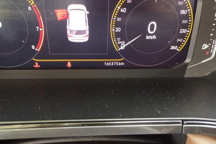 Used Volkswagen Tharu 2019 330TSI Four-Wheel Drive Flagship Model China VI Standard Odometer Close Up