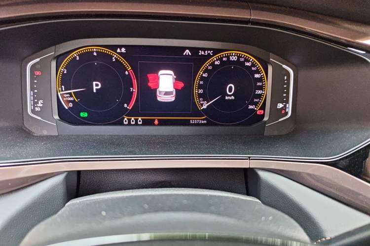 Used Volkswagen Tharu 2019 330TSI Four-Wheel Drive Flagship Model China VI Standard Odometer Close Up