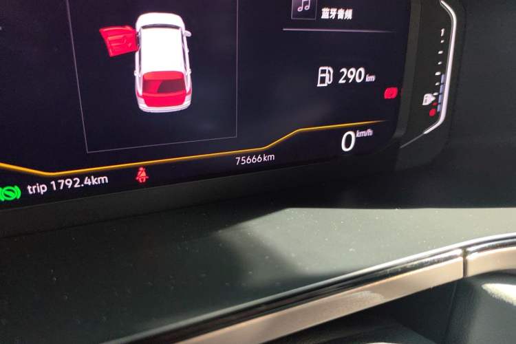 Used Volkswagen Tharu 2019 330TSI Four-Wheel Drive Flagship Model China VI Standard Odometer Close Up
