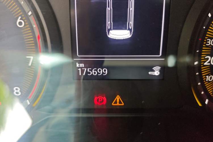 Used Volkswagen Tharu 2019 280TSI Two-Wheel Drive Comfort Edition China VI Standard Odometer Close Up
