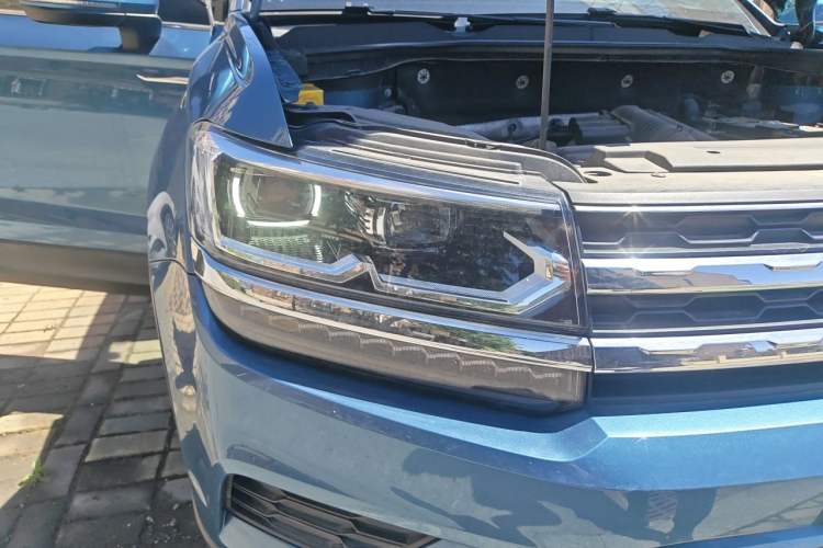 Used Volkswagen Tharu 2019 280TSI Two-Wheel Drive Luxury Edition China V Standard Right Front Headlight