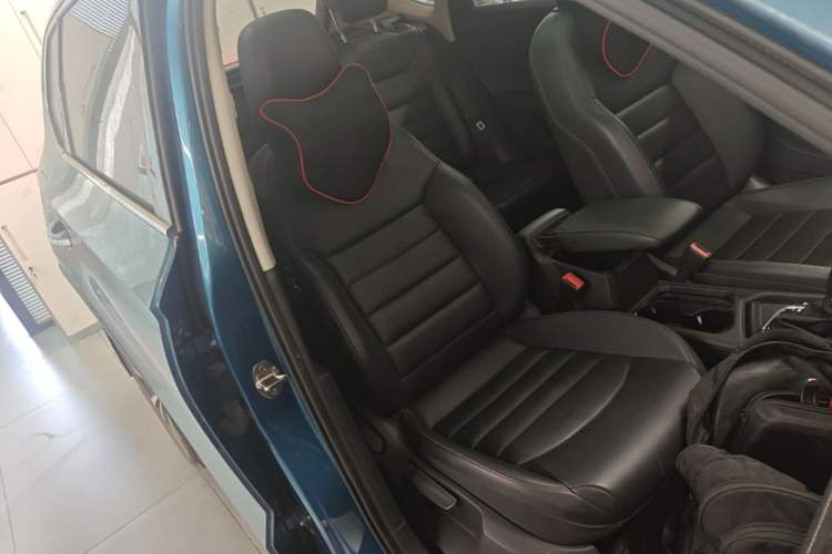 Used Volkswagen Tharu 2019 280TSI Two-Wheel Drive Luxury Edition China V Standard Right Front Seat