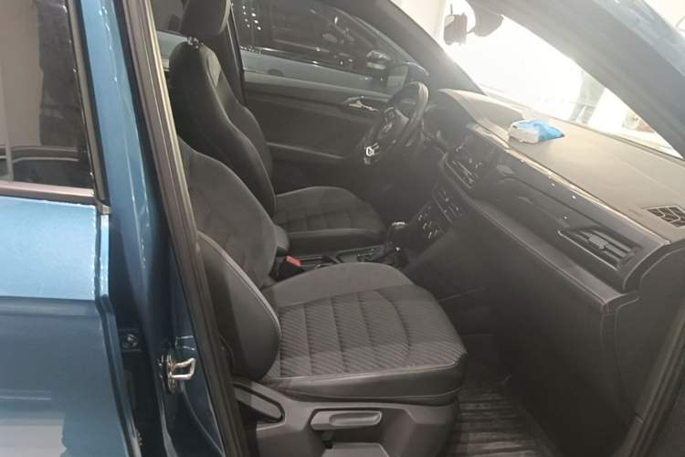 Used Volkswagen Tharu 2019 280TSI Two-Wheel Drive R-Line China V Standard Right Front Seat