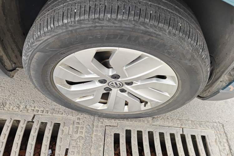 Used Volkswagen Tharu 2019 280TSI Two-Wheel Drive Comfort Edition China V Standard Right Front Wheel Hub