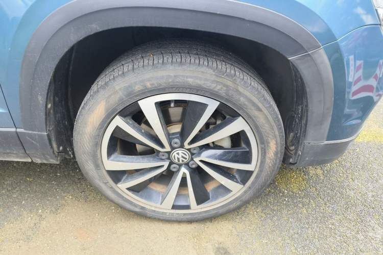 Used Volkswagen Tharu 2019 280TSI Two-Wheel Drive Luxury Edition China V Standard Right Front Wheel Hub