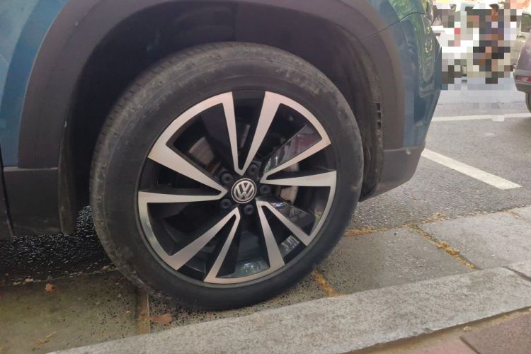 Used Volkswagen Tharu 2019 280TSI Two-Wheel Drive Luxury Version China VI Standard Right Front Wheel Hub