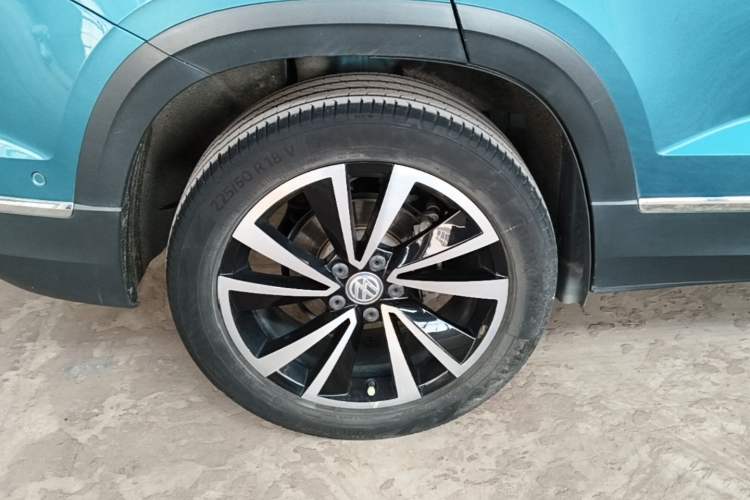 Used Volkswagen Tharu 2019 330TSI Four-Wheel Drive Flagship Model China VI Standard Right Rear Wheel Hub