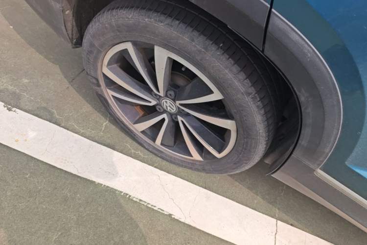 Used Volkswagen Tharu 2019 330TSI Four-Wheel Drive Flagship Model China VI Standard Right Rear Wheel Hub