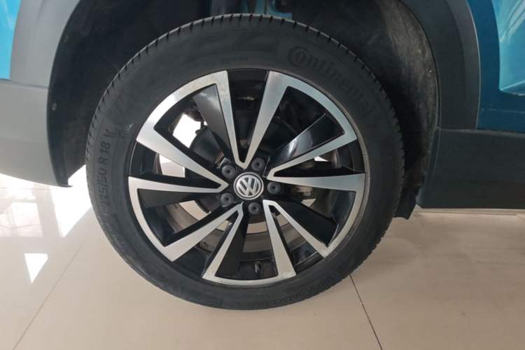Used Volkswagen Tharu 2019 280TSI Two-Wheel Drive Luxury Version China VI Standard Right Rear Wheel Hub