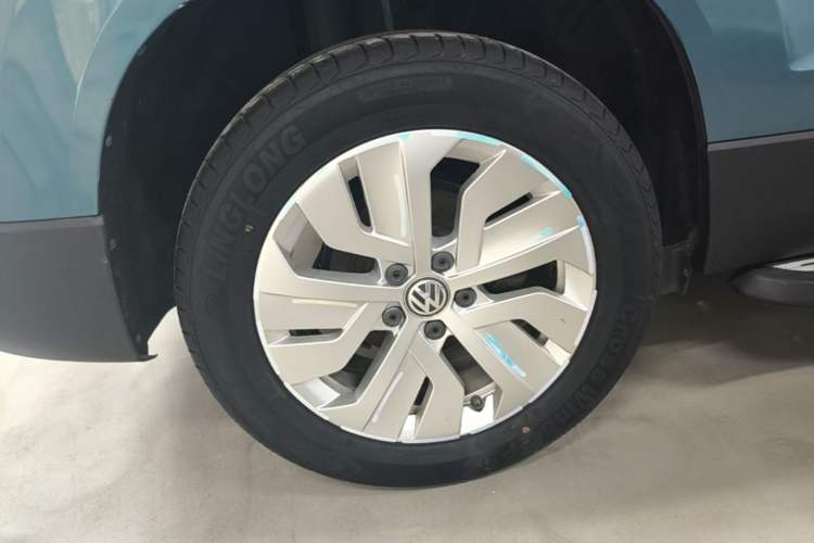 Used Volkswagen Tharu 2019 280TSI Two-Wheel Drive Comfort Edition China VI Standard Right Rear Wheel Hub
