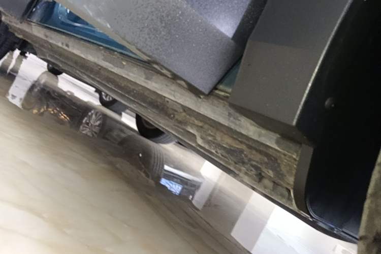Used Volkswagen Tharu 2019 280TSI Two-Wheel Drive Comfort Edition China V Standard Right Side Sill