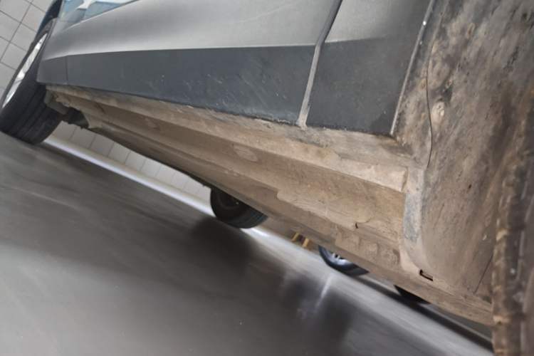 Used Volkswagen Tharu 2019 280TSI Two-Wheel Drive Comfort Edition China VI Standard Right Side Sill