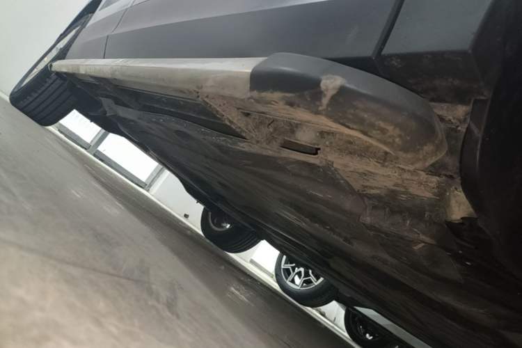 Used Volkswagen Tharu 2019 280TSI Two-Wheel Drive Comfort Edition China VI Standard Right Side Sill