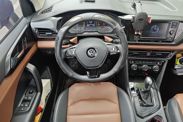 Used Volkswagen Tharu 2019 280TSI Two-Wheel Drive Comfort Edition China V Standard Steering Wheel