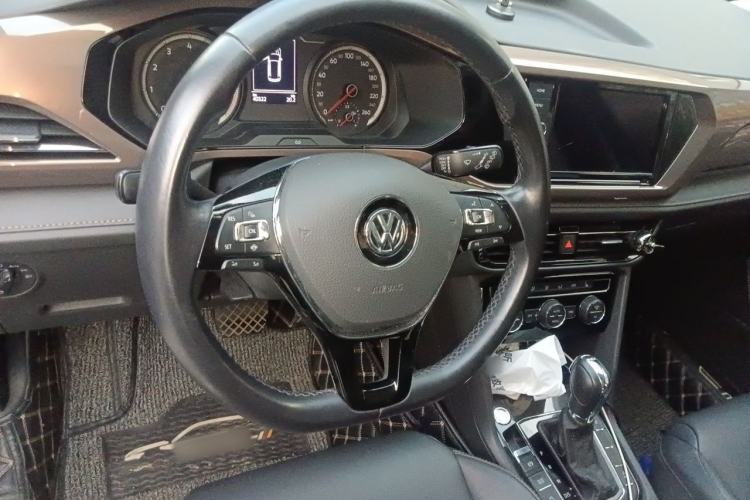 Used Volkswagen Tharu 2019 280TSI Two-Wheel Drive Luxury Edition China V Standard Steering Wheel