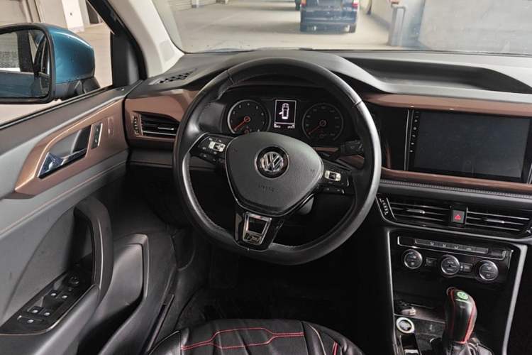 Used Volkswagen Tharu 2019 280TSI Two-Wheel Drive Comfort Edition China V Standard Steering Wheel