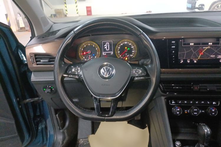 Used Volkswagen Tharu 2019 280TSI Two-Wheel Drive Luxury Version China VI Standard Steering Wheel