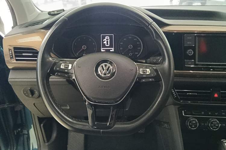 Used Volkswagen Tharu 2019 280TSI Two-Wheel Drive Comfort Edition China V Standard Steering Wheel