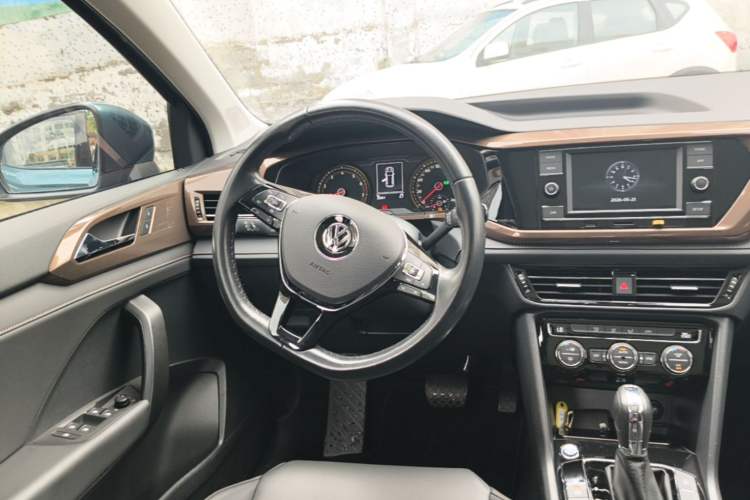 Used Volkswagen Tharu 2019 280TSI Two-Wheel Drive Comfort Edition China VI Standard Steering Wheel