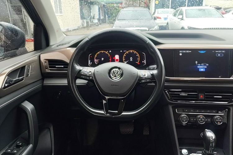 Used Volkswagen Tharu 2019 280TSI Two-Wheel Drive Flagship Version China VI Standard Steering Wheel