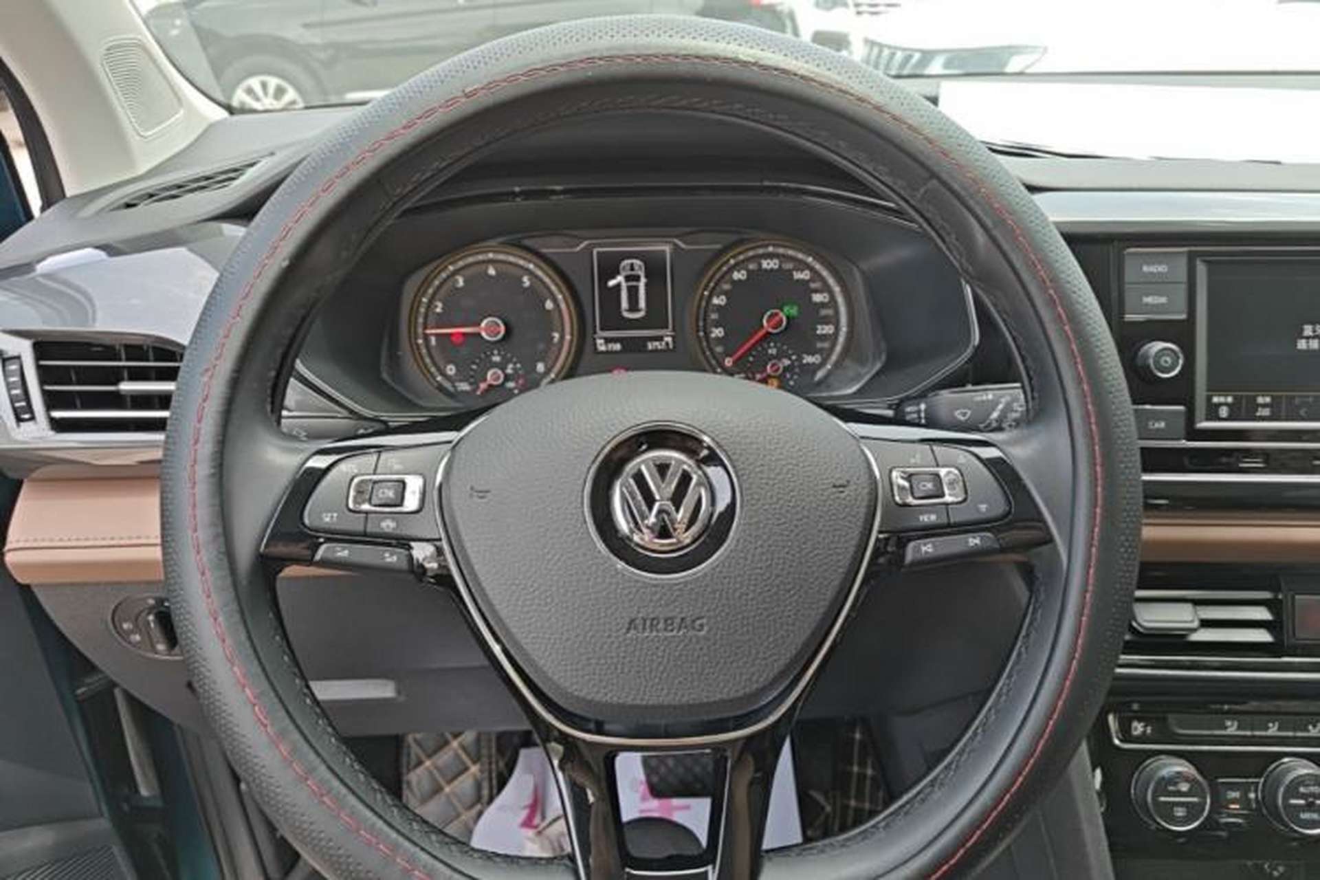 Used Volkswagen Tharu 2019 280TSI Two-Wheel Drive Comfort Edition China VI Standard Steering Wheel