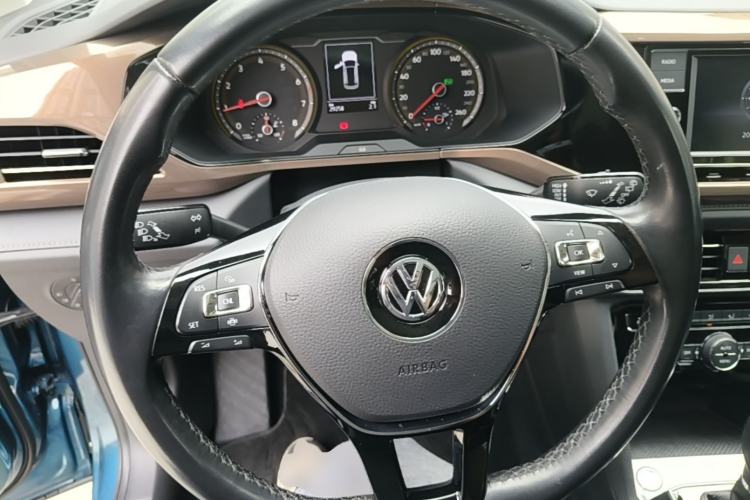 Used Volkswagen Tharu 2019 280TSI Two-Wheel Drive Comfort Edition China VI Standard Steering Wheel