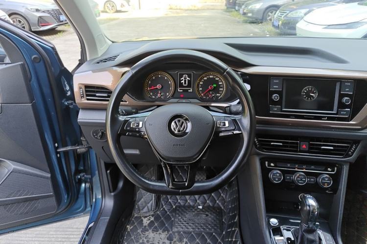 Used Volkswagen Tharu 2019 280TSI Two-Wheel Drive Comfort Edition China VI Standard Steering Wheel