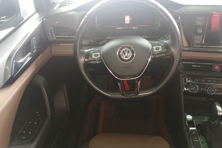 Used Volkswagen Tharu 2019 330TSI Four-Wheel Drive Flagship Model China VI Standard Steering Wheel